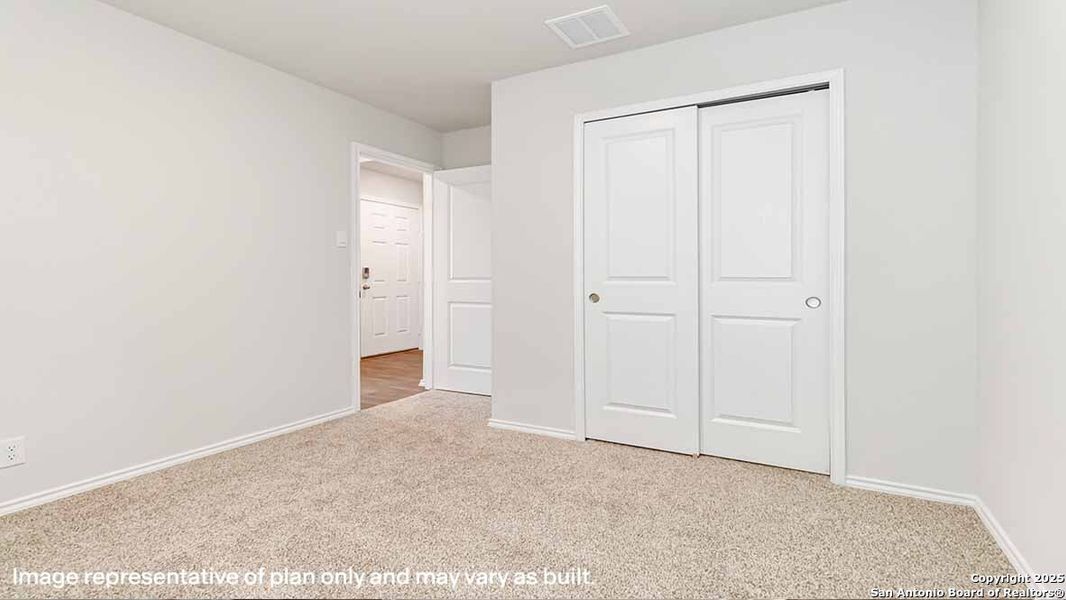 Spacious, unfurnished interior of a new home in Redbird Ranch, San Antonio (Image 23).