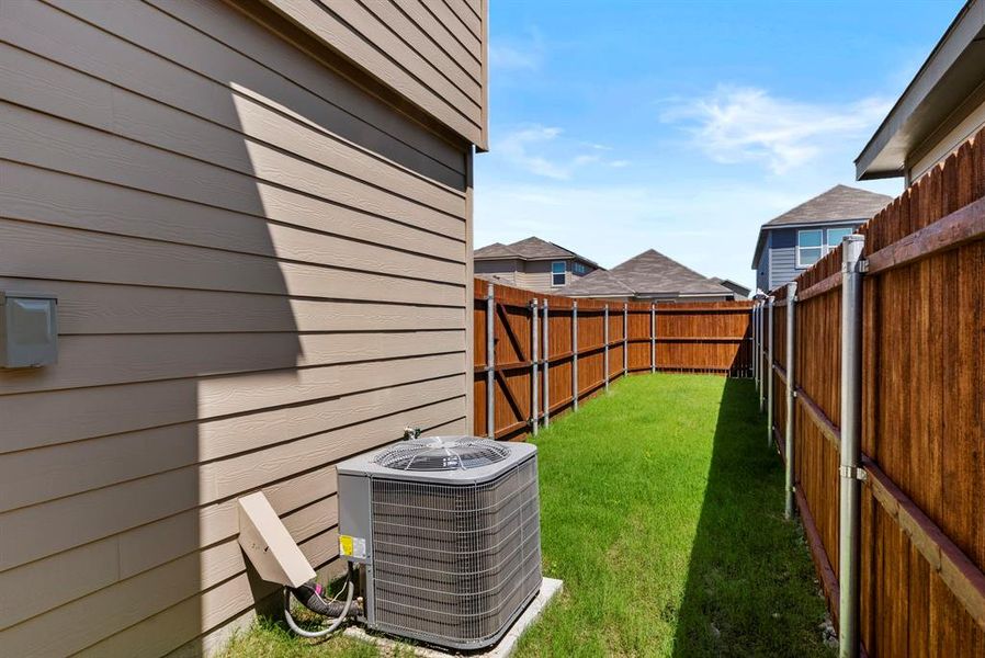 Exterior details and patio area of a home in , Fort Worth (Image 4).