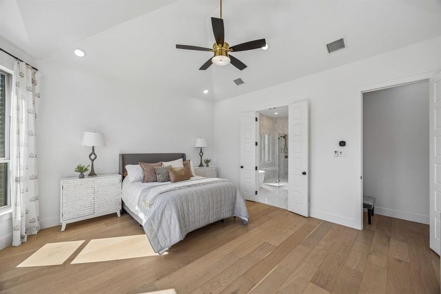 Furnished interior view inside a new home in , Prosper (Image 16).