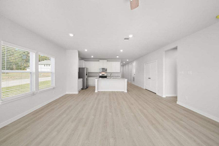 Spacious, unfurnished interior of a new home in Lexington Heights, Willis (Image 14). Spacious, unfurnished interior of a new home in Lexington Heights, Willis (Image 14).