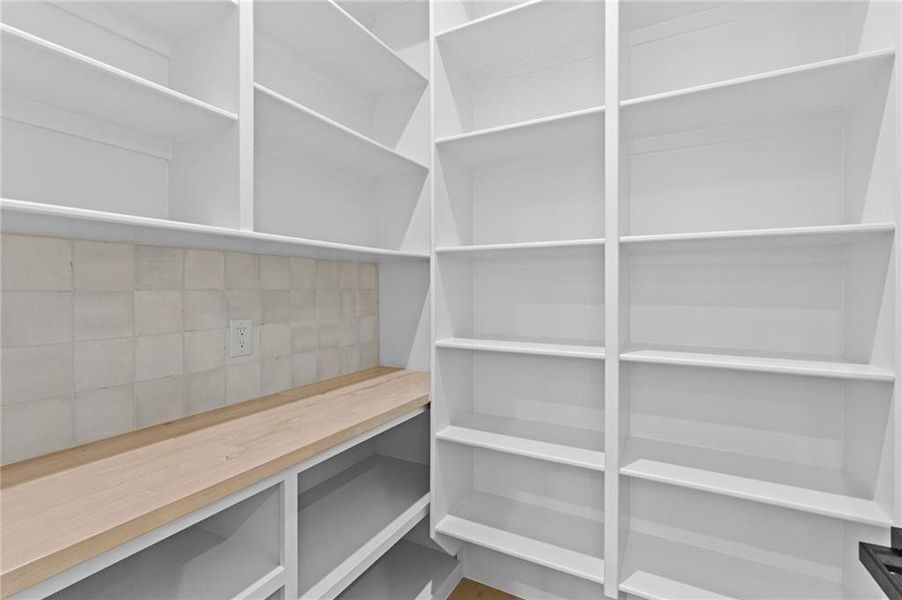 Image 79 of a home in .