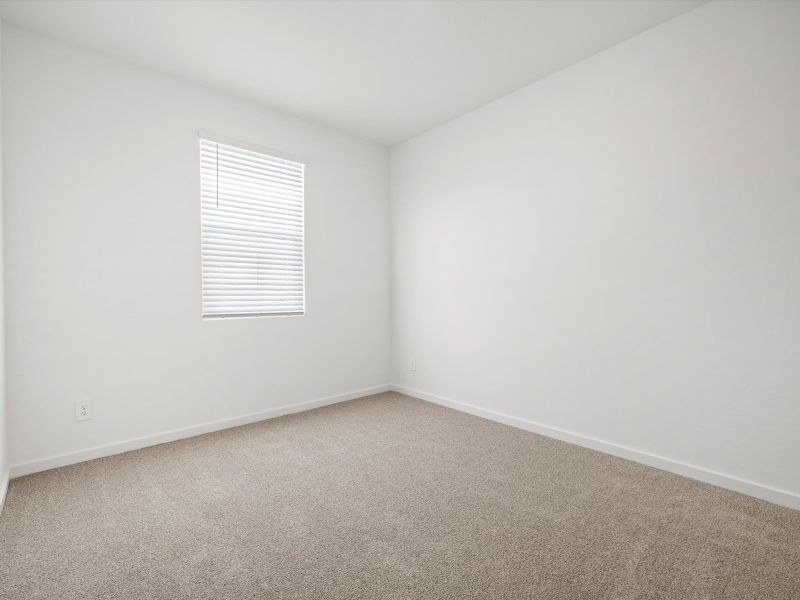 Spacious, unfurnished interior of a new home in Mountain View Estates Reserve Series, Buckeye (Image 13).