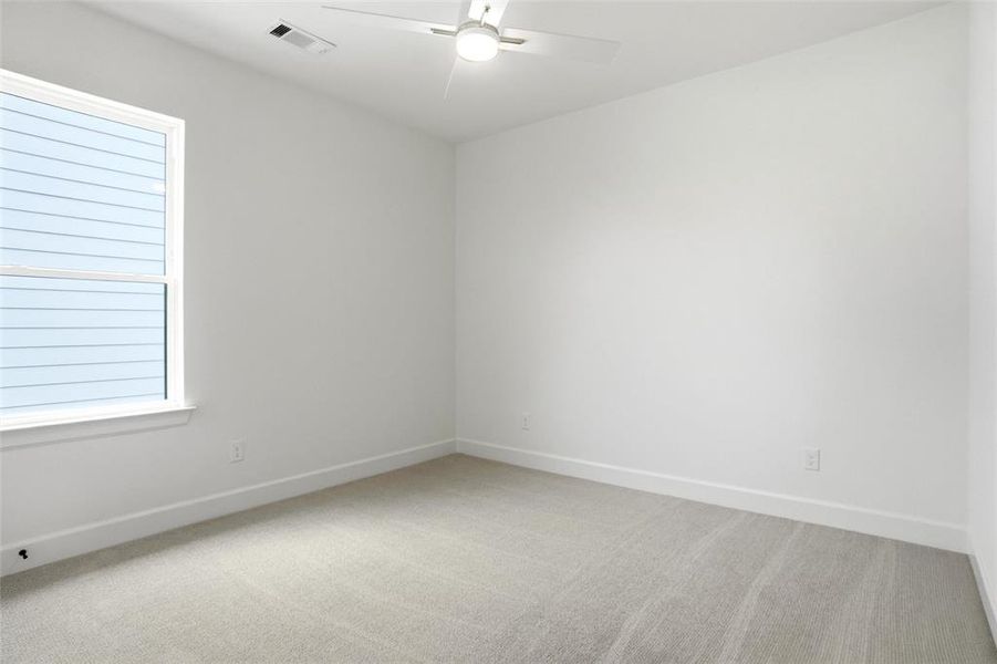Spacious, unfurnished interior of a new home in , Aledo (Image 12).