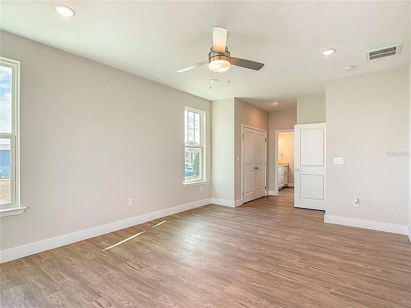 Spacious, unfurnished interior of a new home in , Hernando Beach (Image 45).