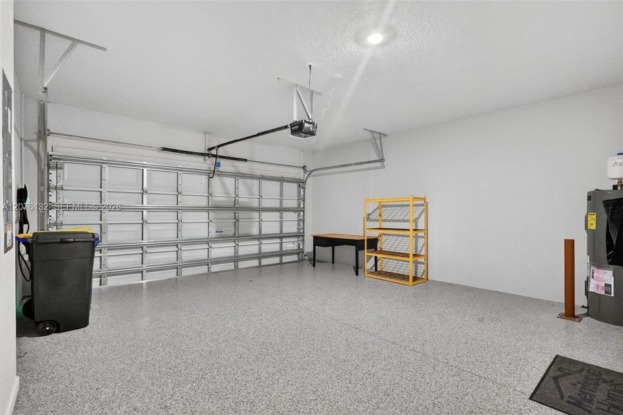 Spacious, unfurnished interior of a new home in , Stuart (Image 32).