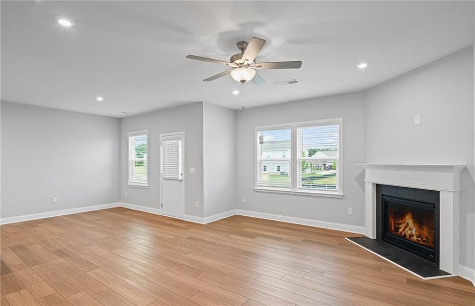 Spacious, unfurnished interior of a new home in Anderson Point, McDonough (Image 28).