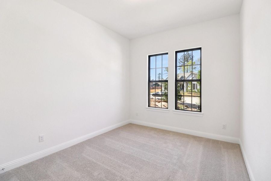 Spacious, unfurnished interior of a new home in Evergreen 60', Conroe (Image 41).