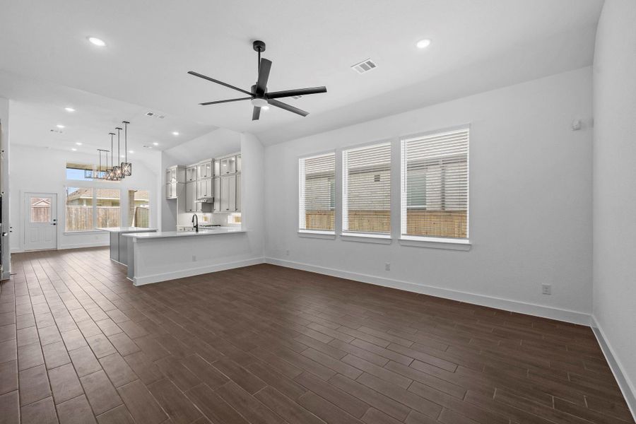 Photos are REPRESENTATIVE of the home /floor plan and are NOT of the actual home.  Selections, features, and room options may vary.