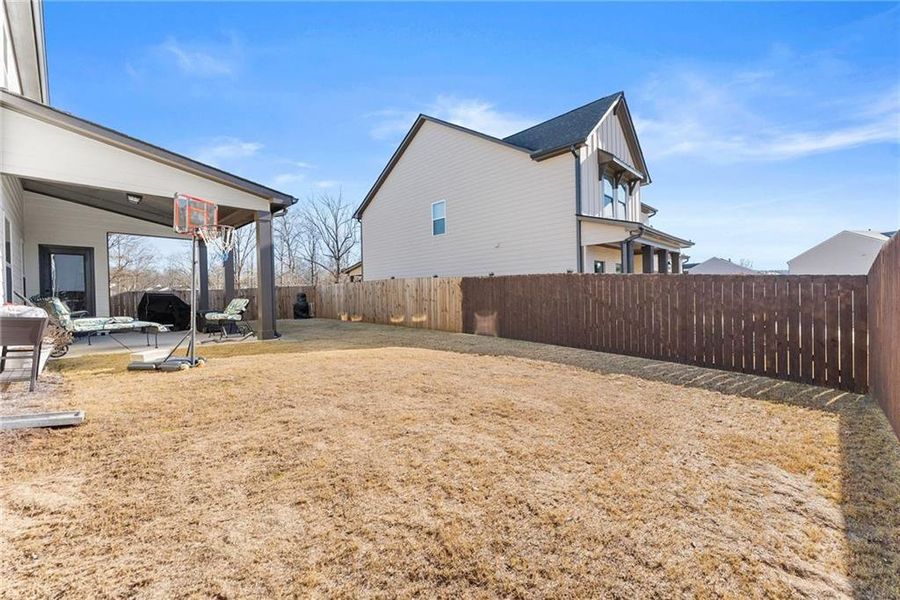 Exterior details and patio area of a home in , Auburn (Image 25).