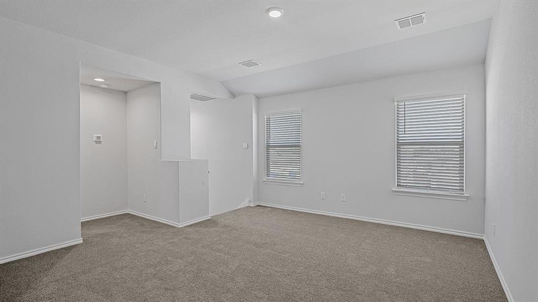 Spacious, unfurnished interior of a new home in Springhill South, Boyd (Image 29).