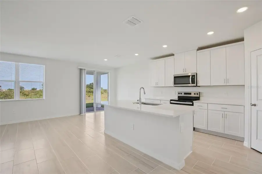 Furnished interior view inside a new home in Hamilton Bluff - Signature Series, Lake Hamilton (Image 7).