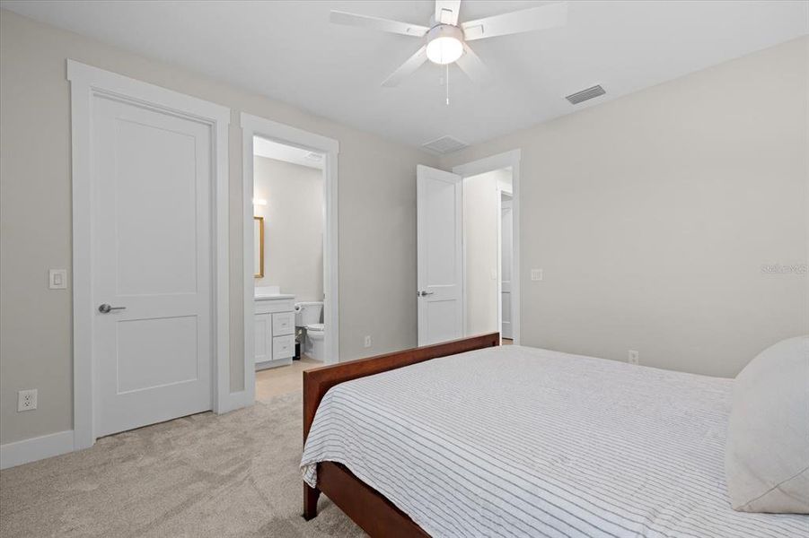Furnished interior view inside a new home in , Port Charlotte (Image 33).