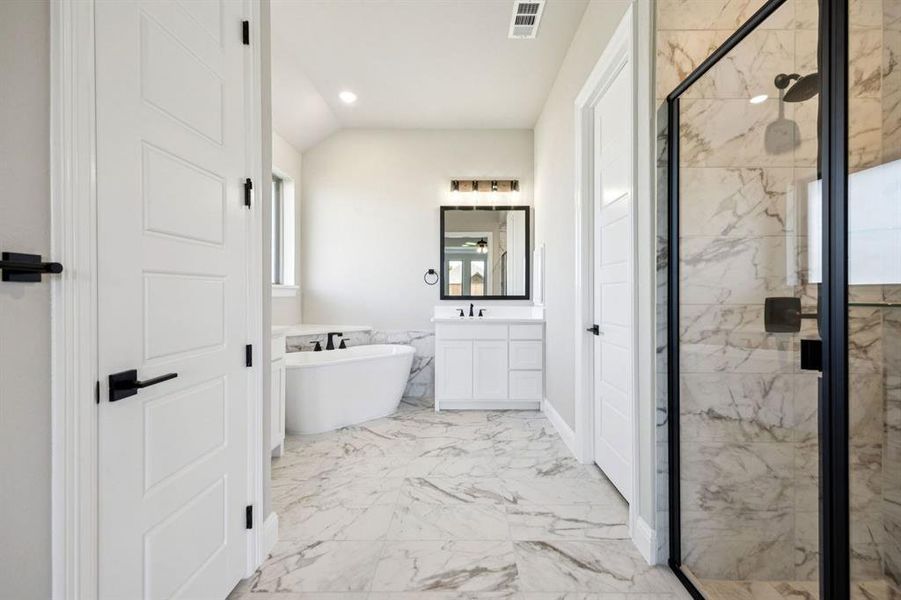 19-137Cross_019 19-137Cross_019