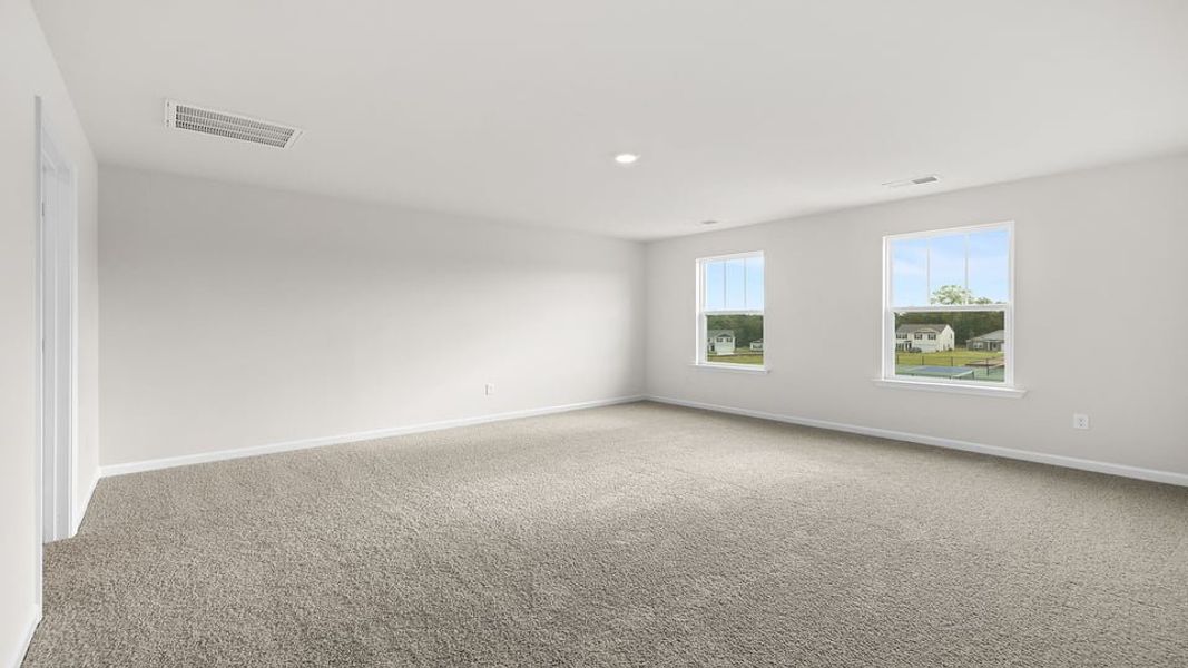 Spacious, unfurnished interior of a new home in Harrier Point, Woodruff (Image 26).