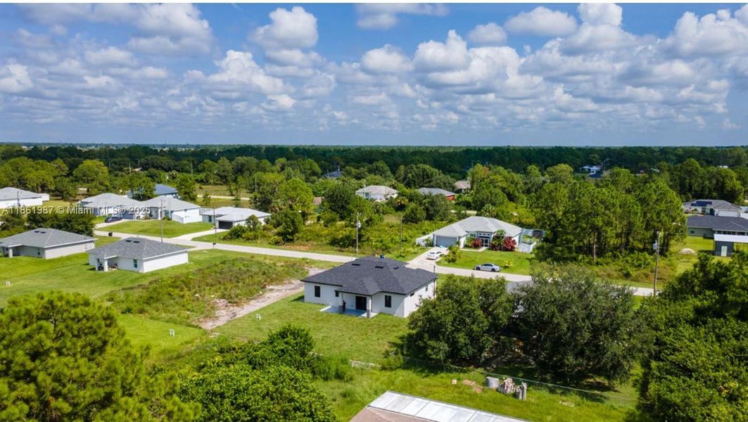 Image 36 of a home in . Image 36 of a home in .