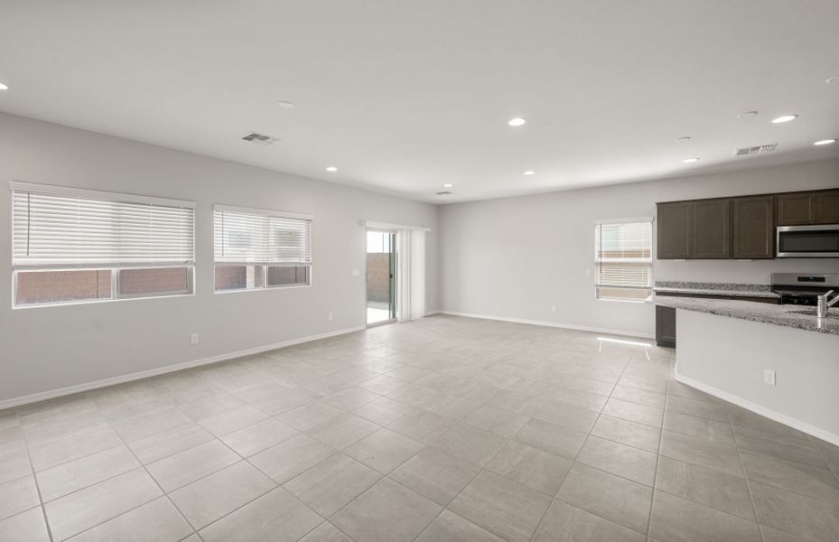 Spacious, unfurnished interior of a new home in El Cidro, Goodyear (Image 16). Spacious, unfurnished interior of a new home in El Cidro, Goodyear (Image 16).
