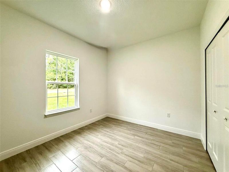 Spacious, unfurnished interior of a new home in , Citrus Springs (Image 22).