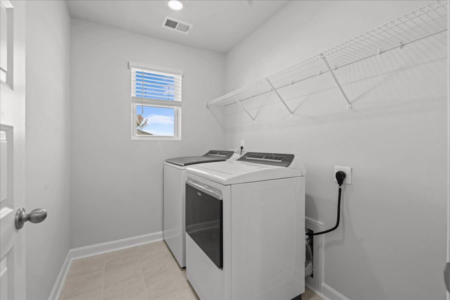 Close-up of interior finishes inside a home in Creek Ridge - Heritage Collection, Spartanburg (Image 8).