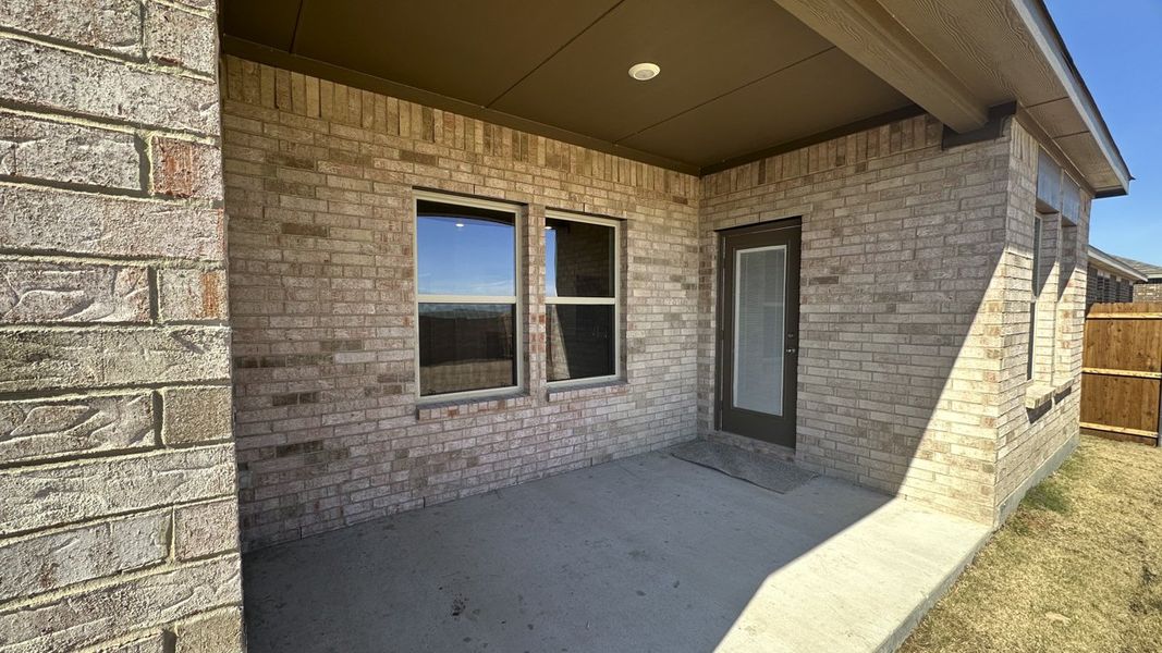Representative exterior details of a home built from the NAPLES by D.R. Horton in Northspur, Forney (Image 4). Representative exterior details of a home built from the NAPLES by D.R. Horton in Northspur, Forney (Image 4).