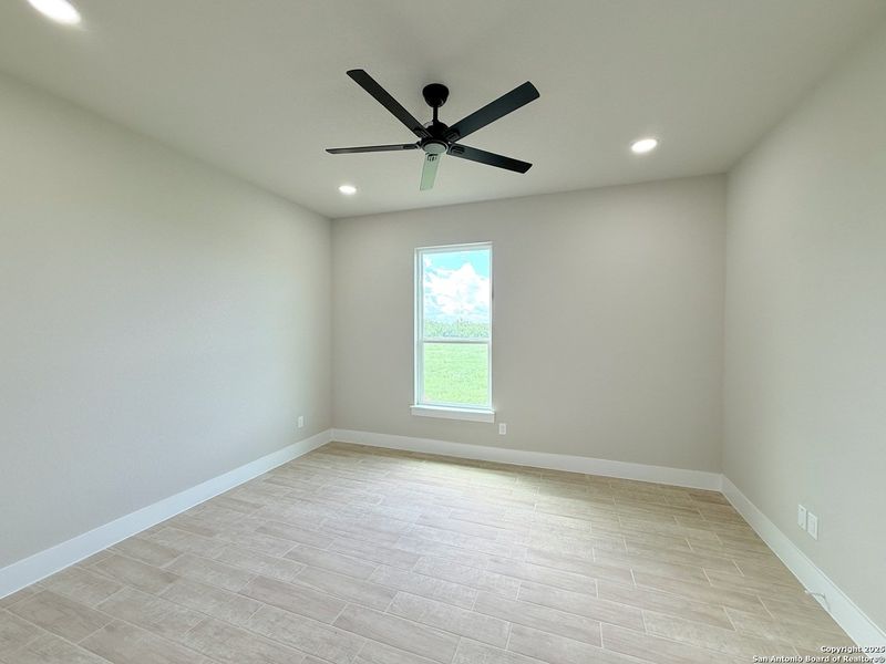 Spacious, unfurnished interior of a new home in , La Vernia (Image 16). Spacious, unfurnished interior of a new home in , La Vernia (Image 16).