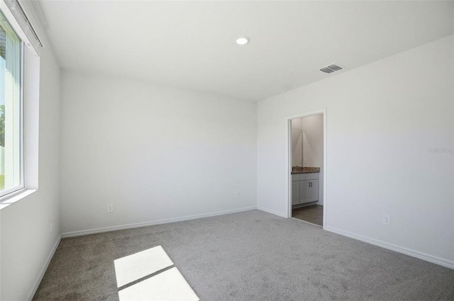 Spacious, unfurnished interior of a new home in Leyland Preserve - Premier Series, Brooksville (Image 39).