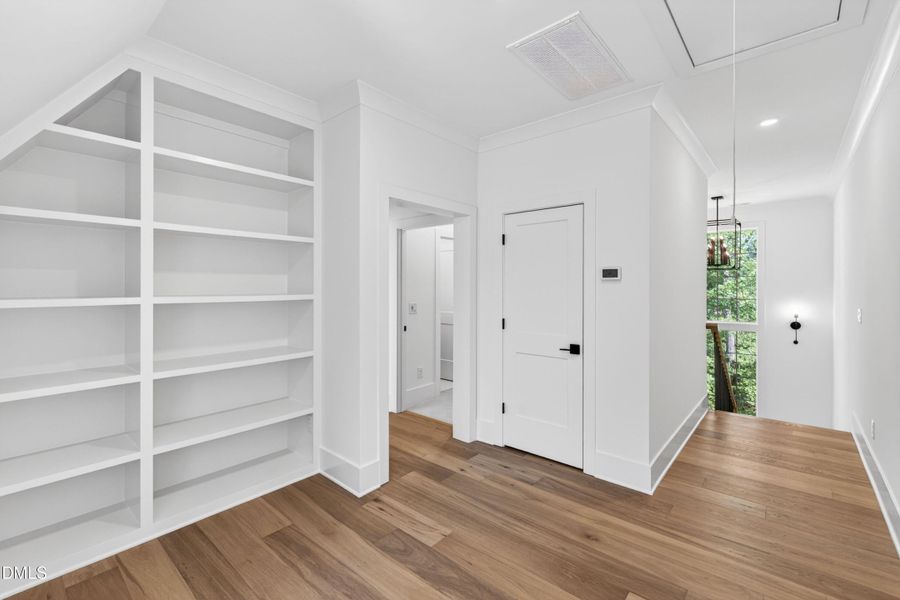117-3340-colby-chase-dr-primary-closet 117-3340-colby-chase-dr-primary-closet