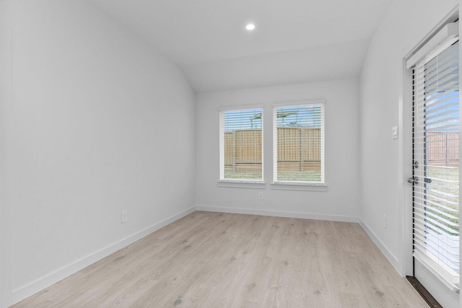 Spacious, unfurnished interior of a new home in Tamarron, Fulshear (Image 23). Spacious, unfurnished interior of a new home in Tamarron, Fulshear (Image 23).