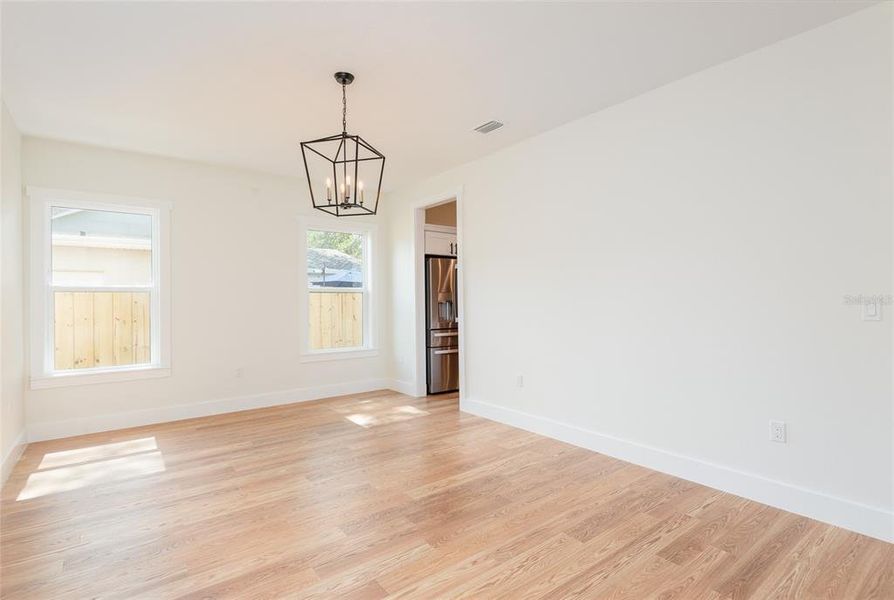 Spacious, unfurnished interior of a new home in , Tampa (Image 19).