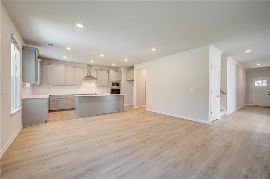 Spacious, unfurnished interior of a new home in Bowers Farm, McDonough (Image 17).
