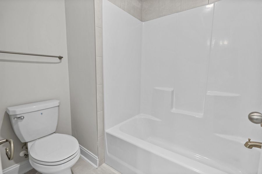 4br New Home in Benson, NC.  - Slide 27