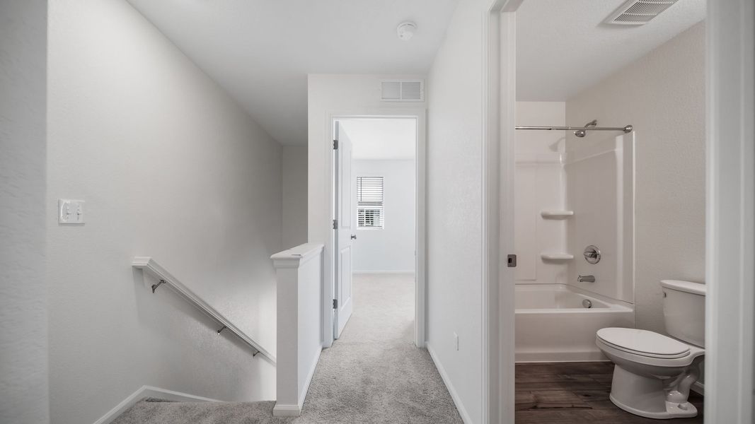 Spacious, unfurnished interior of a new home in Banning Lewis Ranch, Colorado Springs (Image 18).