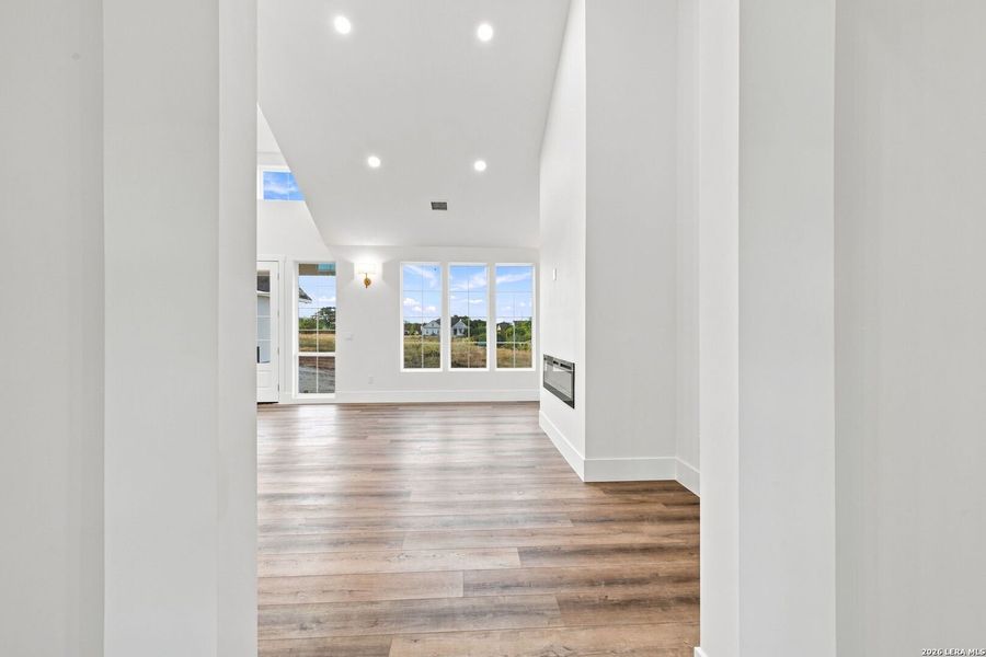 Spacious, unfurnished interior of a new home in , Bandera (Image 20). Spacious, unfurnished interior of a new home in , Bandera (Image 20).