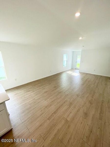 Spacious, unfurnished interior of a new home in Grand Reserve, Bunnell (Image 59).