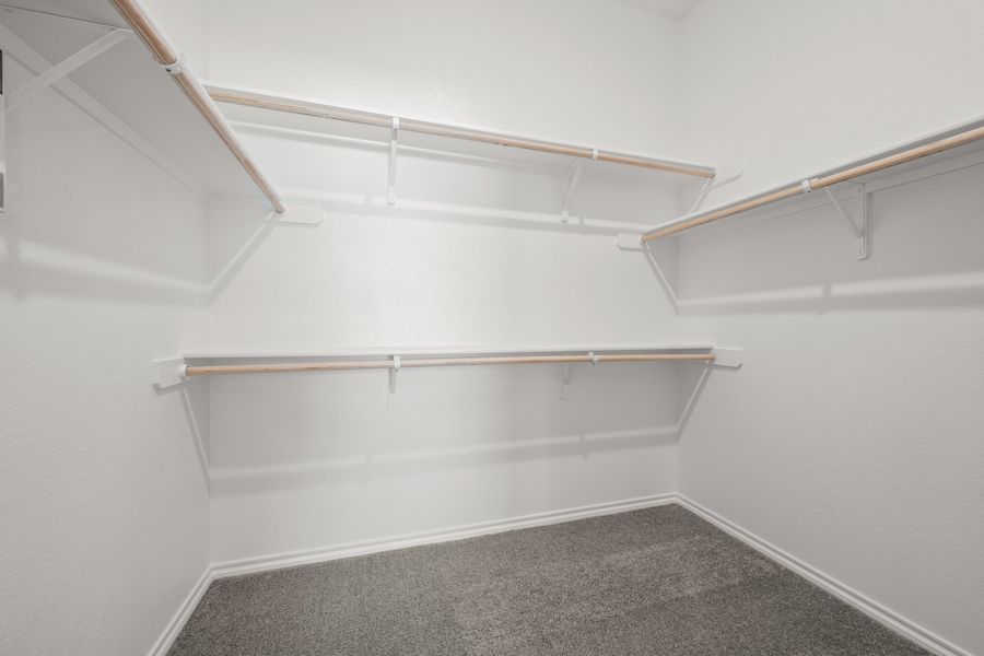 Spacious, unfurnished interior of a new home in Hulen Trails, Fort Worth (Image 23). Spacious, unfurnished interior of a new home in Hulen Trails, Fort Worth (Image 23).