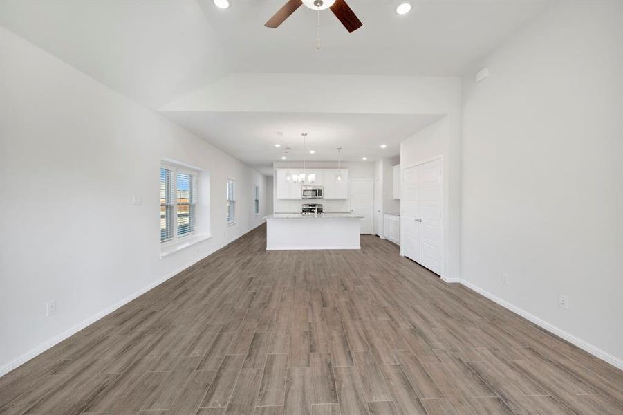 Spacious, unfurnished interior of a new home in Elevon, Lavon (Image 24).