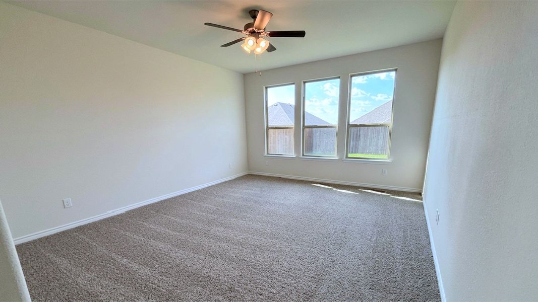 Spacious, unfurnished interior of a new home in Lakewood Trails, Forney (Image 16).