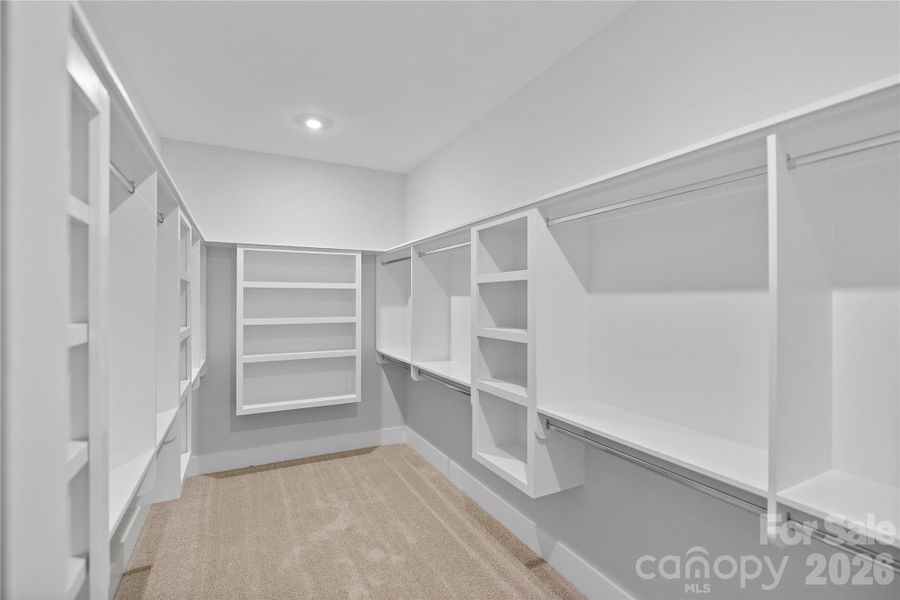 Spacious, unfurnished interior of a new home in Bluffs at Wesley Chapel, Wesley Chapel (Image 19).