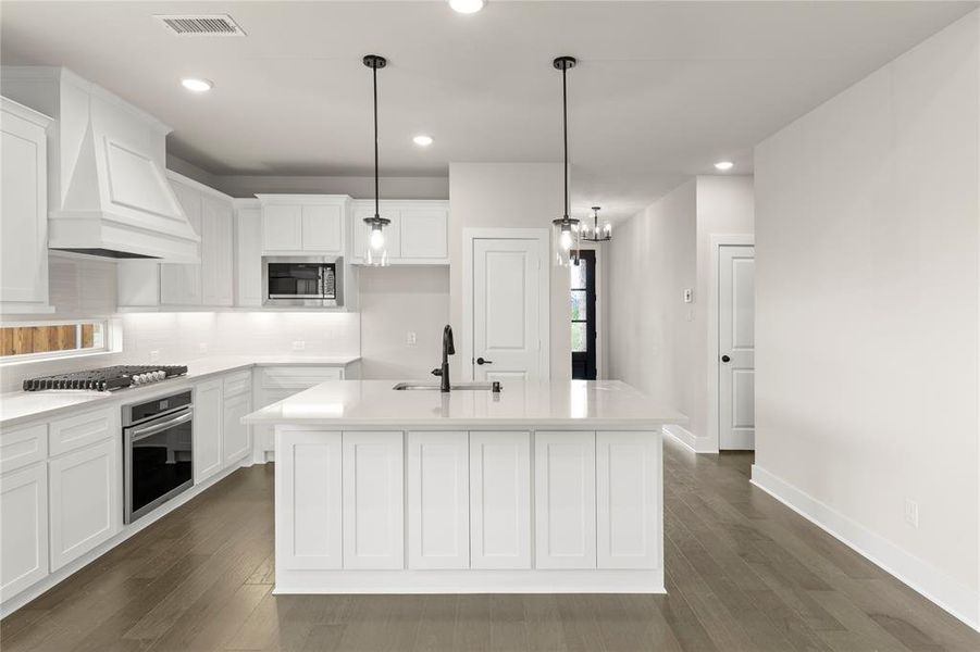 06. 2374 Bell - Kitchen 06. 2374 Bell - Kitchen