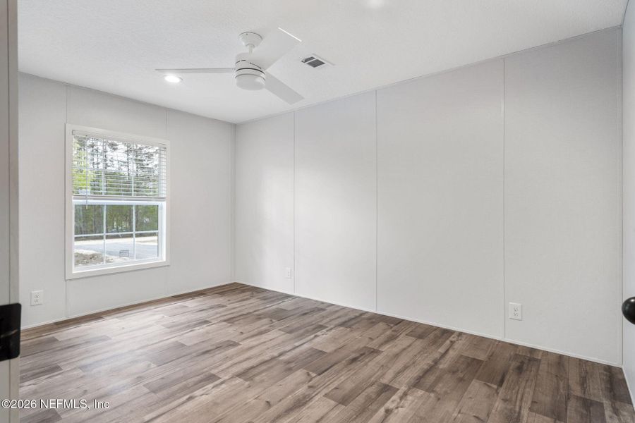 Spacious, unfurnished interior of a new home in , Hawthorne (Image 32).