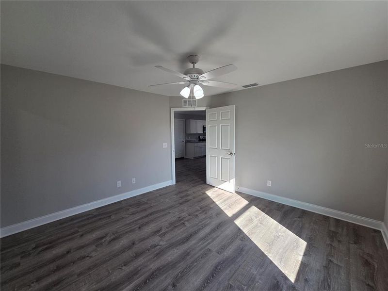 Spacious, unfurnished interior of a new home in , Lake Wales (Image 30).