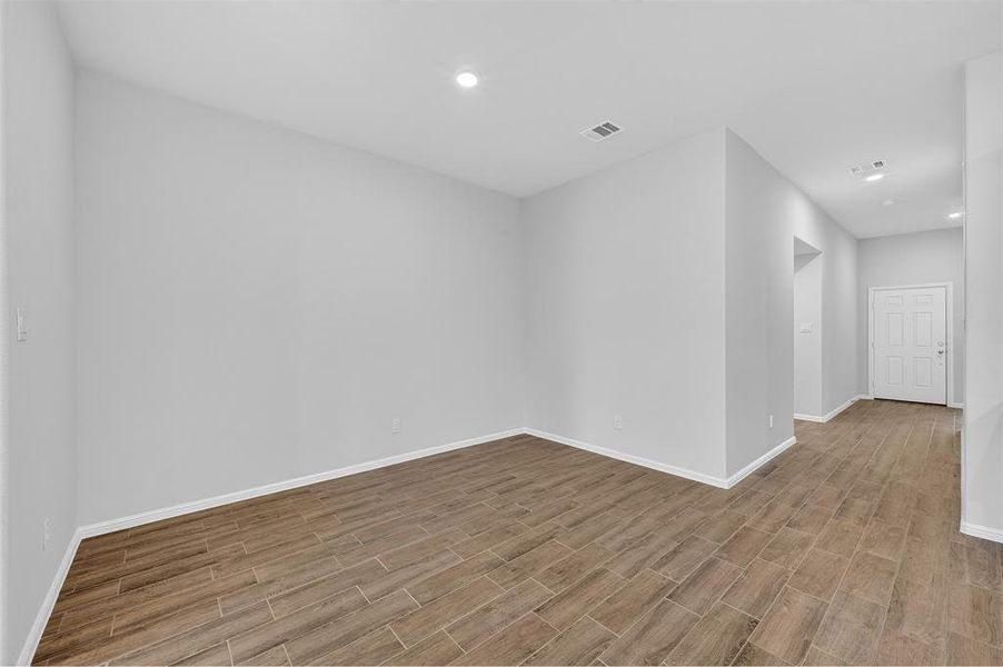 Spacious, unfurnished interior of a new home in Forest Park, Princeton (Image 24). Spacious, unfurnished interior of a new home in Forest Park, Princeton (Image 24).