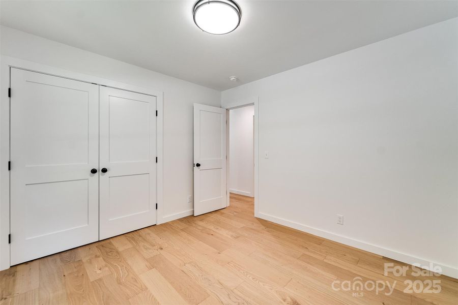 Spacious, unfurnished interior of a new home in , Sylva (Image 15).