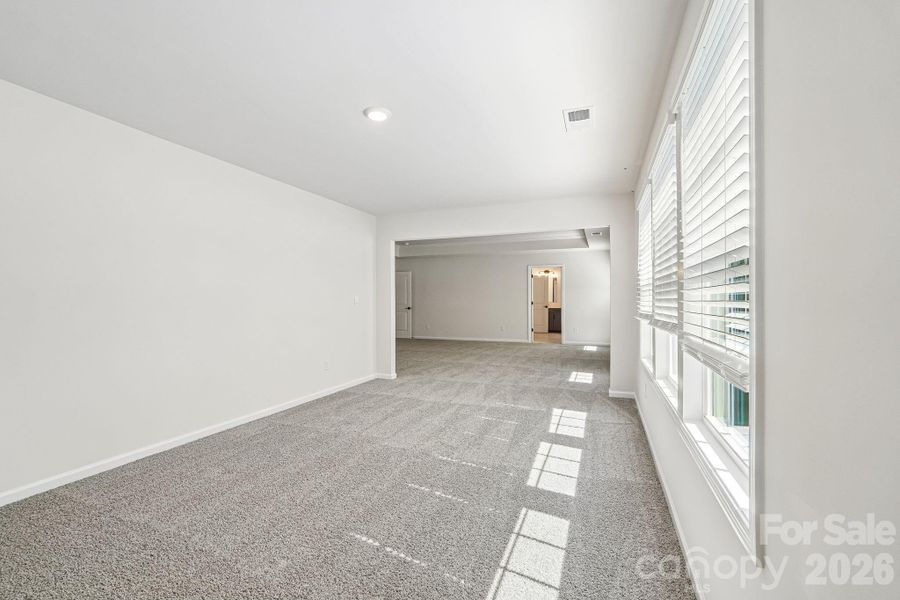 Spacious, unfurnished interior of a new home in Sylvan Creek, Denver (Image 29). Spacious, unfurnished interior of a new home in Sylvan Creek, Denver (Image 29).