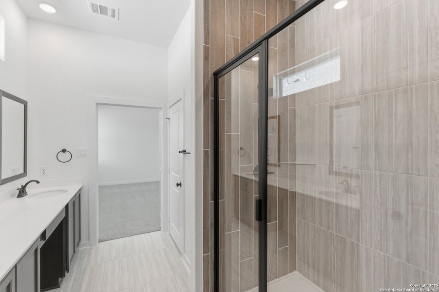 Furnished interior view inside a new home in The Crossvine – Garden Homes, Schertz (Image 6). Furnished interior view inside a new home in The Crossvine – Garden Homes, Schertz (Image 6).