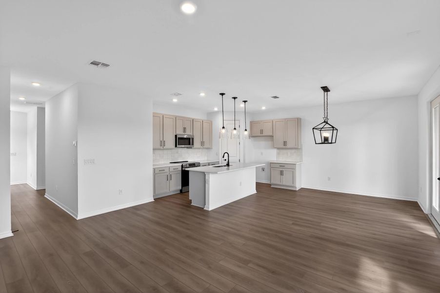 Kitchen/Dining