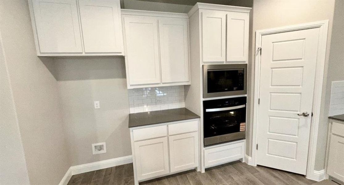 Image 28 of a home in Eagle Creek. Image 28 of a home in Eagle Creek.