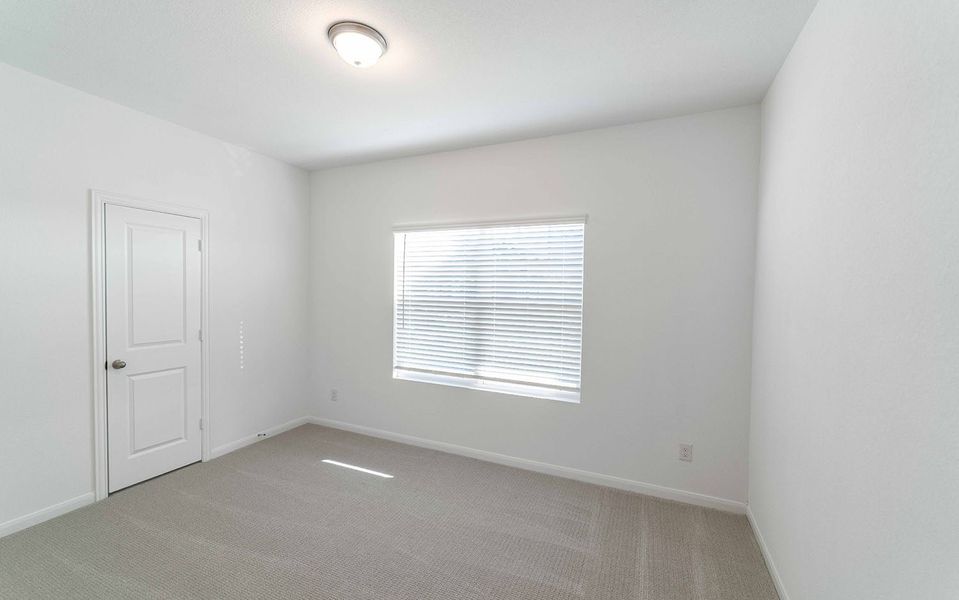 Spacious, unfurnished interior of a new home in Paramount, Kyle (Image 16).