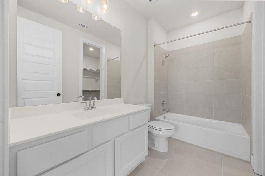 Furnished interior view inside a new home in Nolina, Georgetown (Image 7).