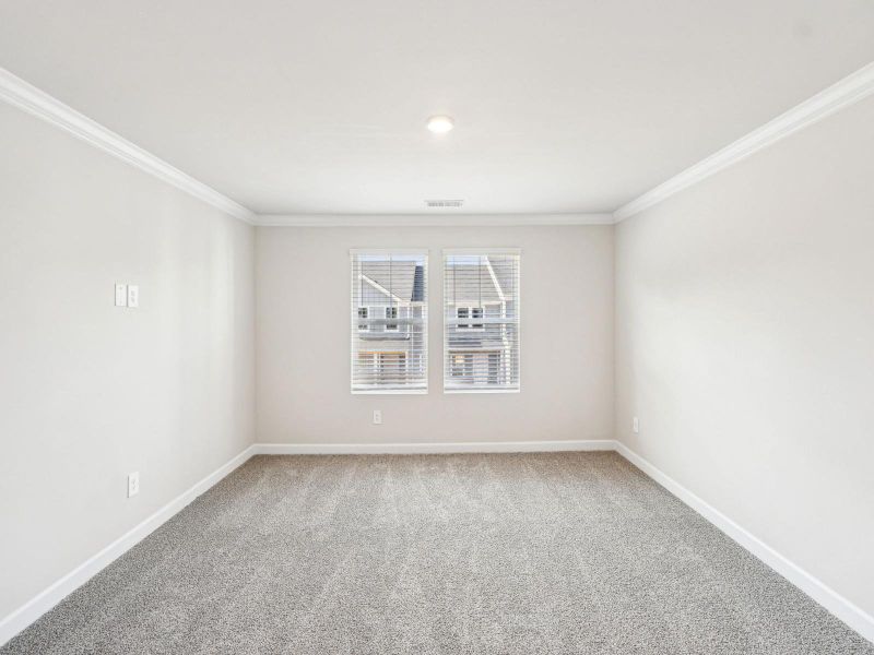 Spacious, unfurnished interior of a new home in Crossrail Station, Mooresville (Image 17).