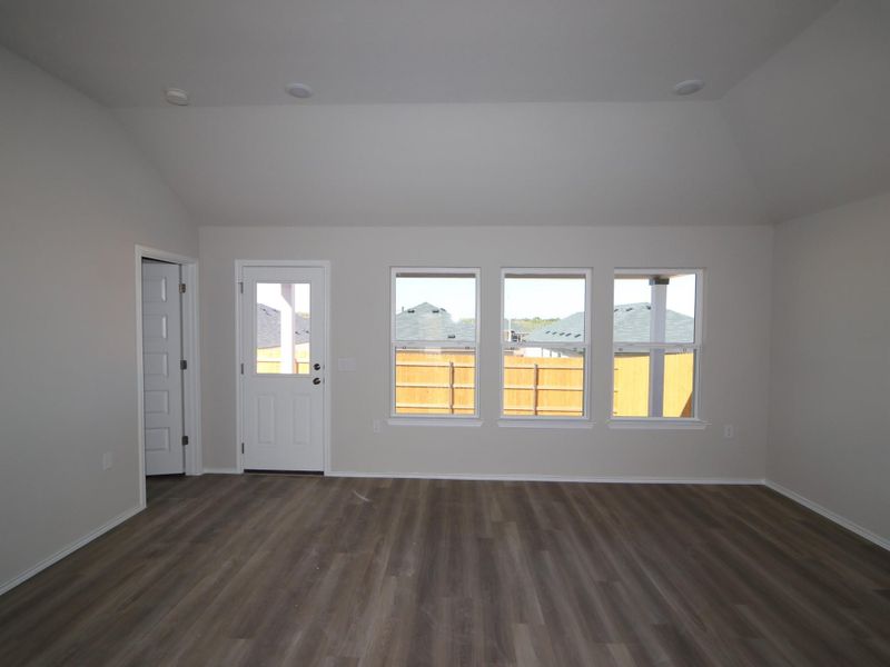 Spacious, unfurnished interior of a new home in Marble Creek Crossing, Austin (Image 13). Spacious, unfurnished interior of a new home in Marble Creek Crossing, Austin (Image 13).